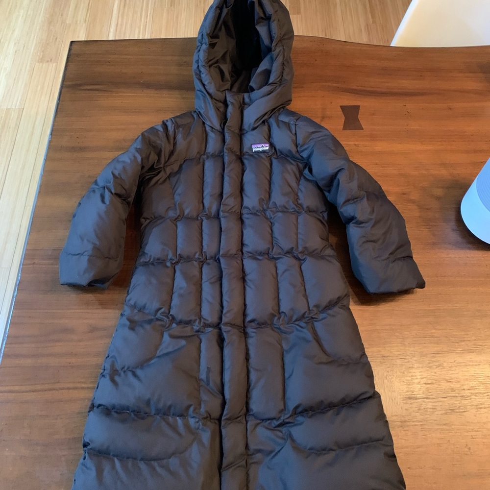 Patagonia Girls Black Down Parka Puffer sz XS 5-6